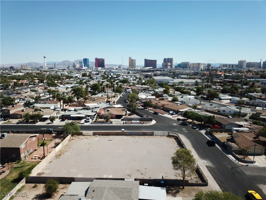 4730 Pioneer, Las Vegas, NV 89102
