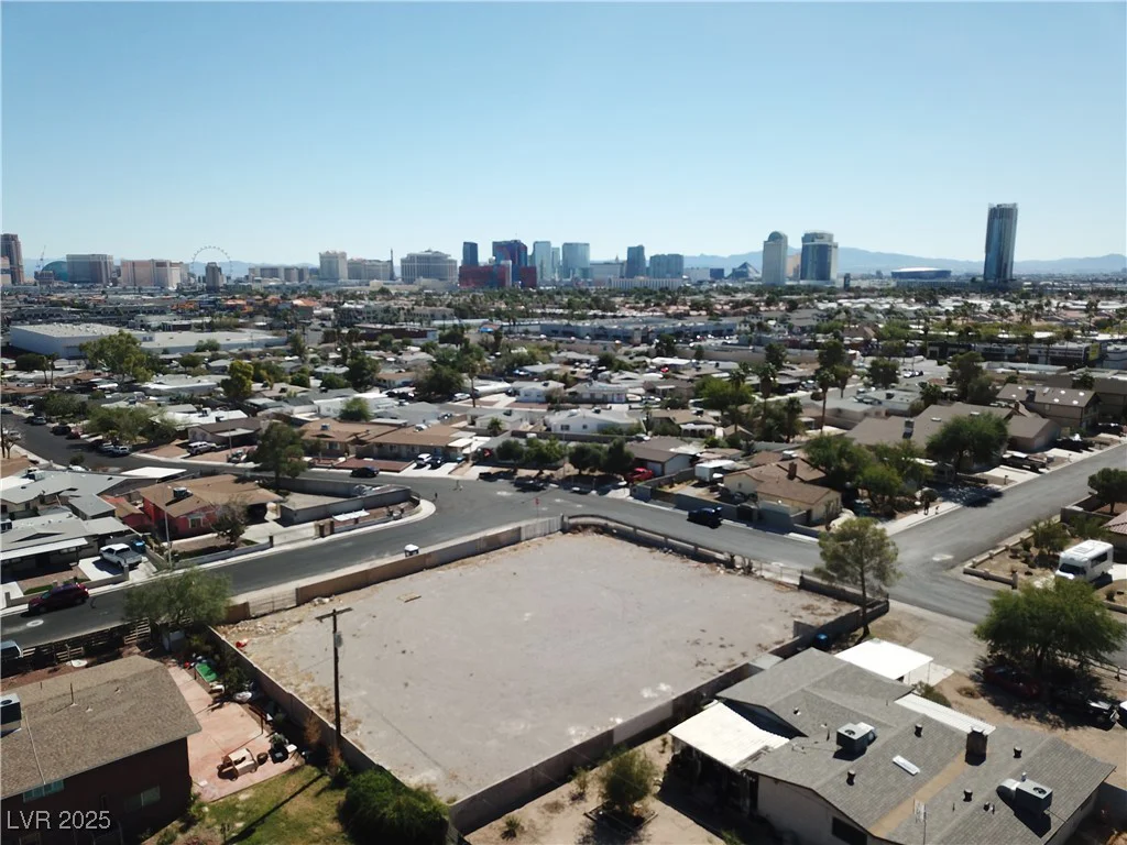 4730 Pioneer, Las Vegas, NV 89102