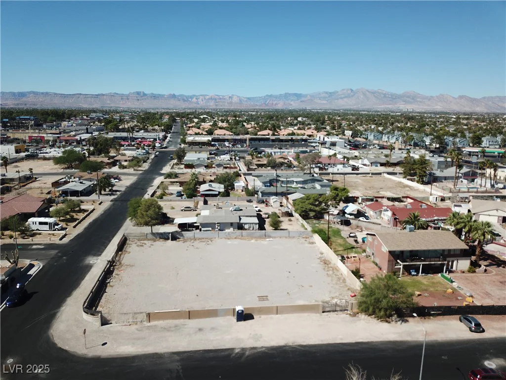 4730 Pioneer, Las Vegas, NV 89102
