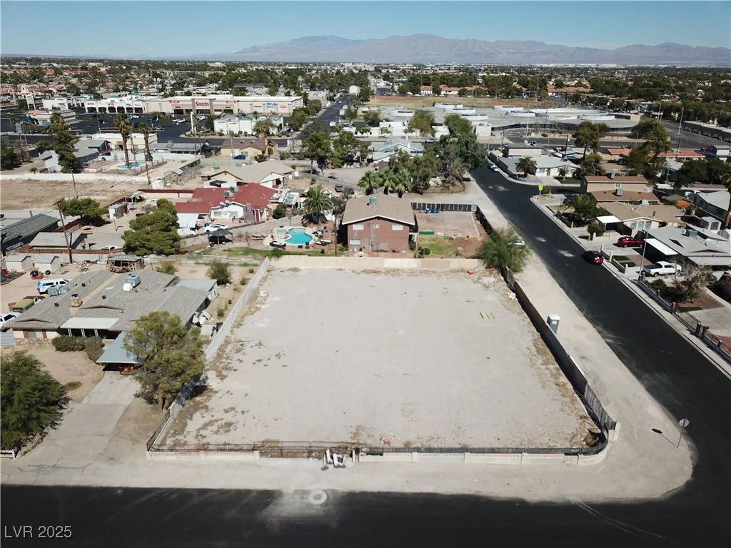 4730 Pioneer, Las Vegas, NV 89102