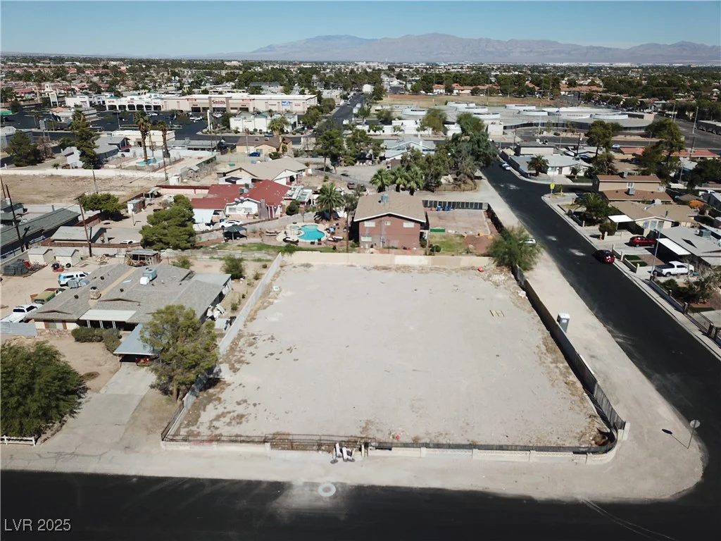 4730 Pioneer, Las Vegas, NV 89102