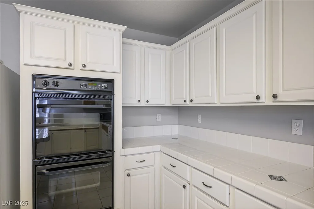 4850 Little Cayman, North Las Vegas, NV 89031