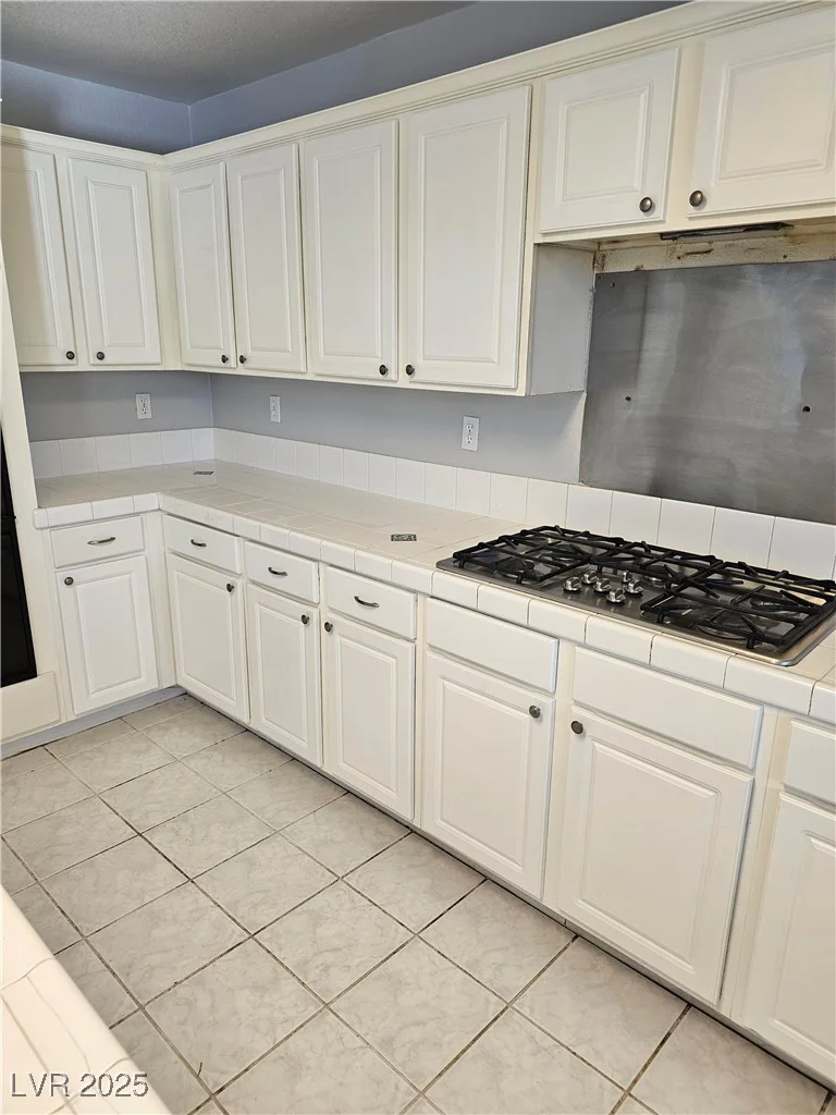 4850 Little Cayman, North Las Vegas, NV 89031