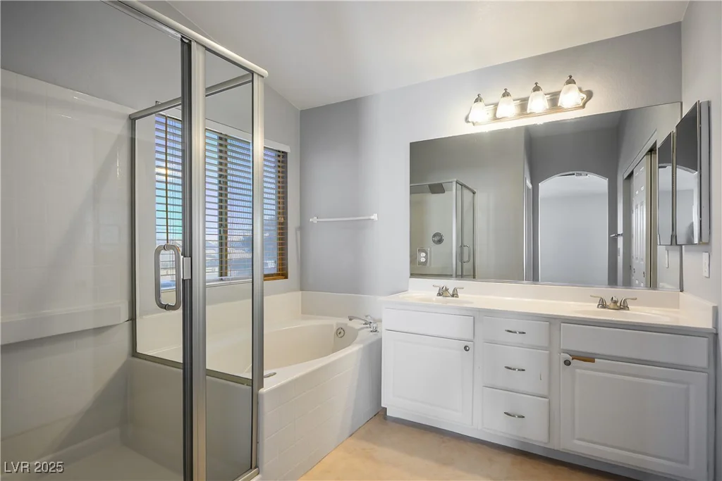 4850 Little Cayman, North Las Vegas, NV 89031