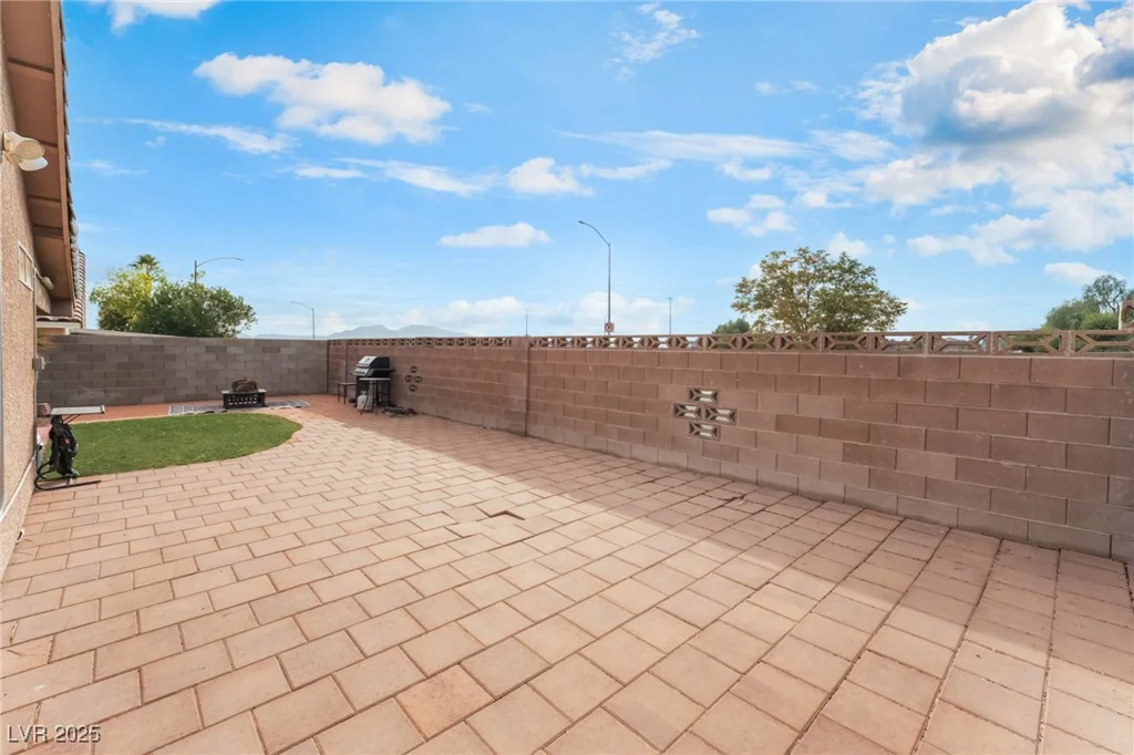 31 Winley Chase, North Las Vegas, NV 89032