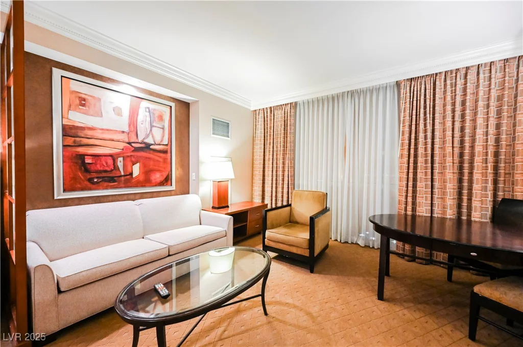 125 HARMON, Las Vegas, NV 89109