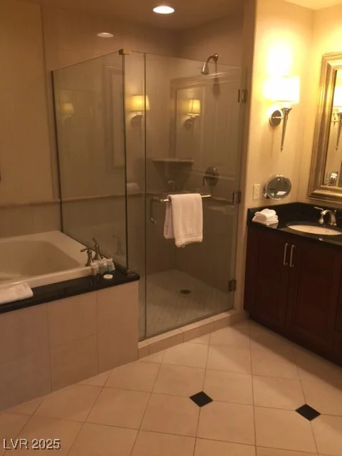 135 Harmon, Las Vegas, NV 89109