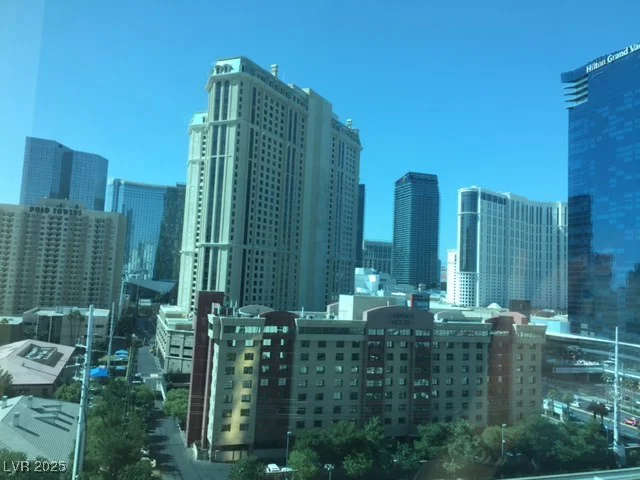135 Harmon, Las Vegas, NV 89109
