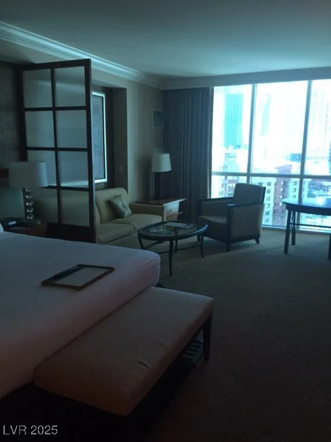 135 Harmon, Las Vegas, NV 89109