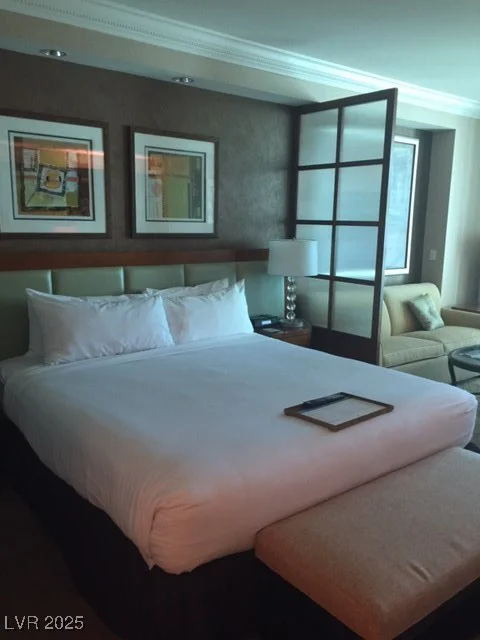 135 Harmon, Las Vegas, NV 89109