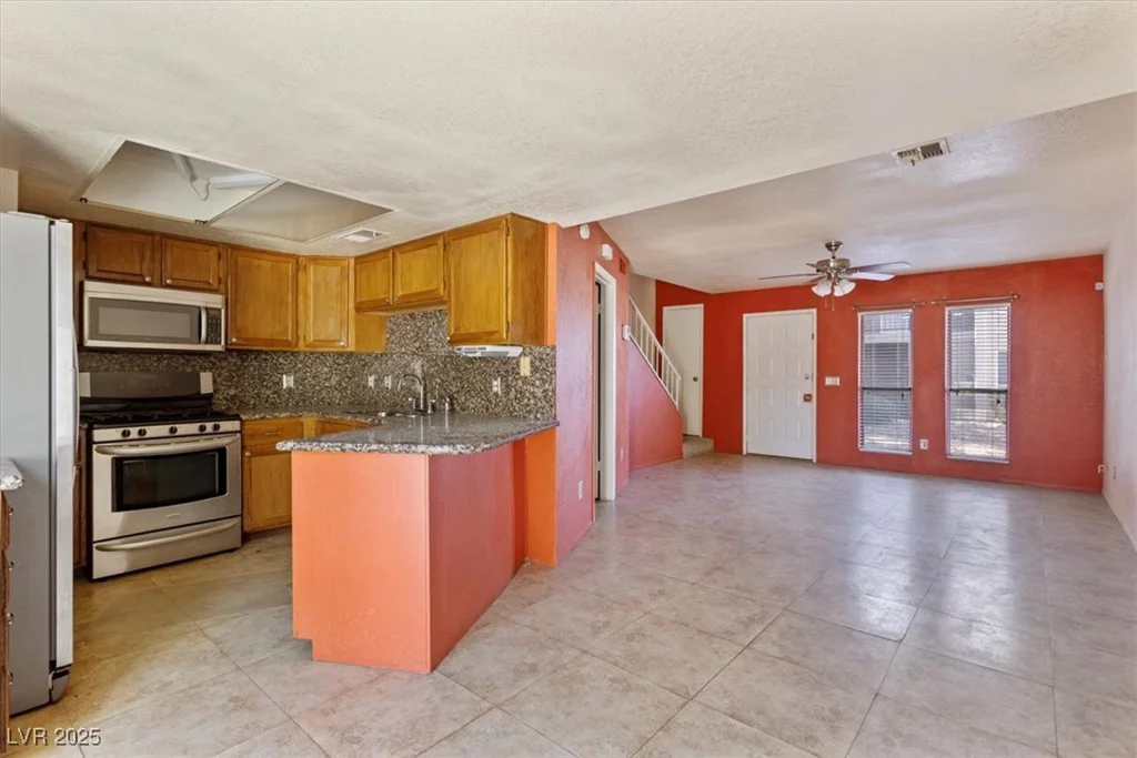 569 Sellers, Henderson, NV 89011