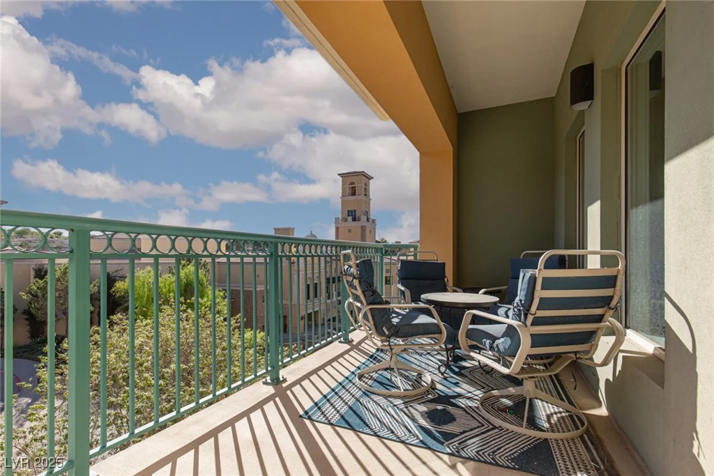 30 Strada Di Villaggio, Henderson, NV 89011