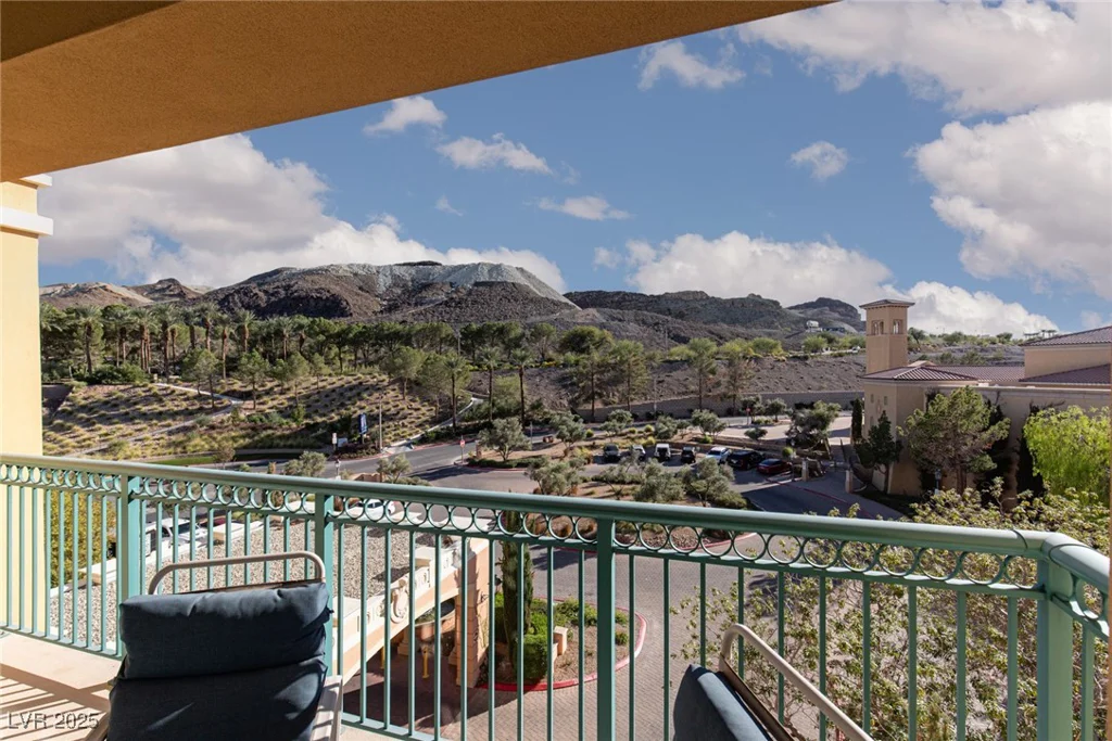 30 Strada Di Villaggio, Henderson, NV 89011