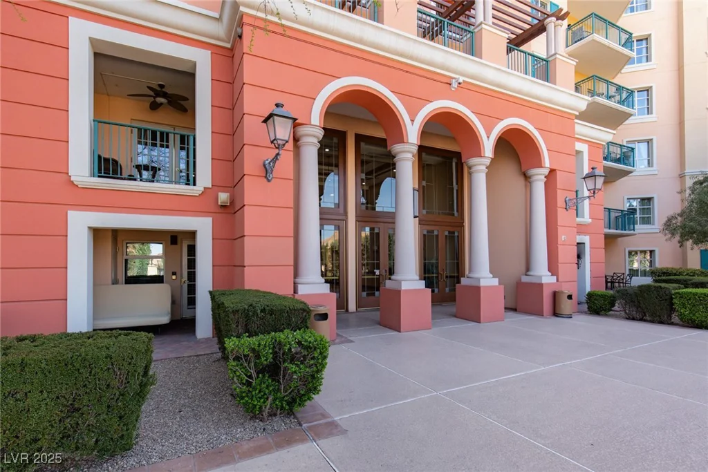 30 Strada Di Villaggio, Henderson, NV 89011