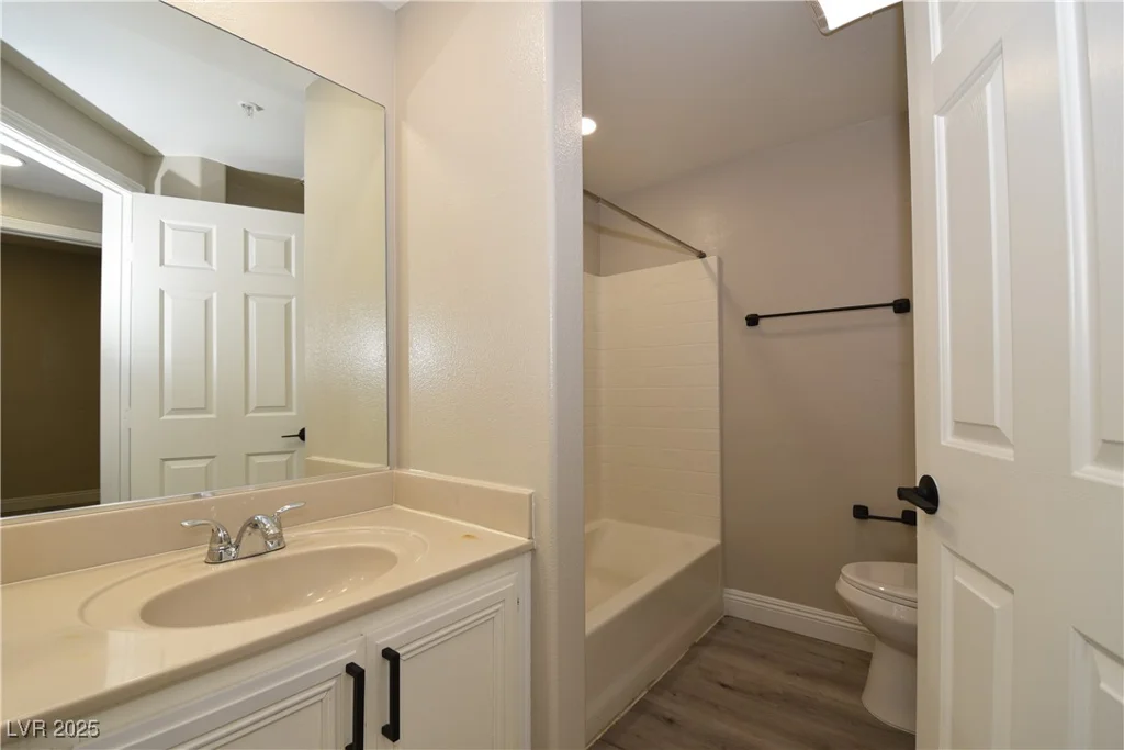 7155 Durango, Las Vegas, NV 89113