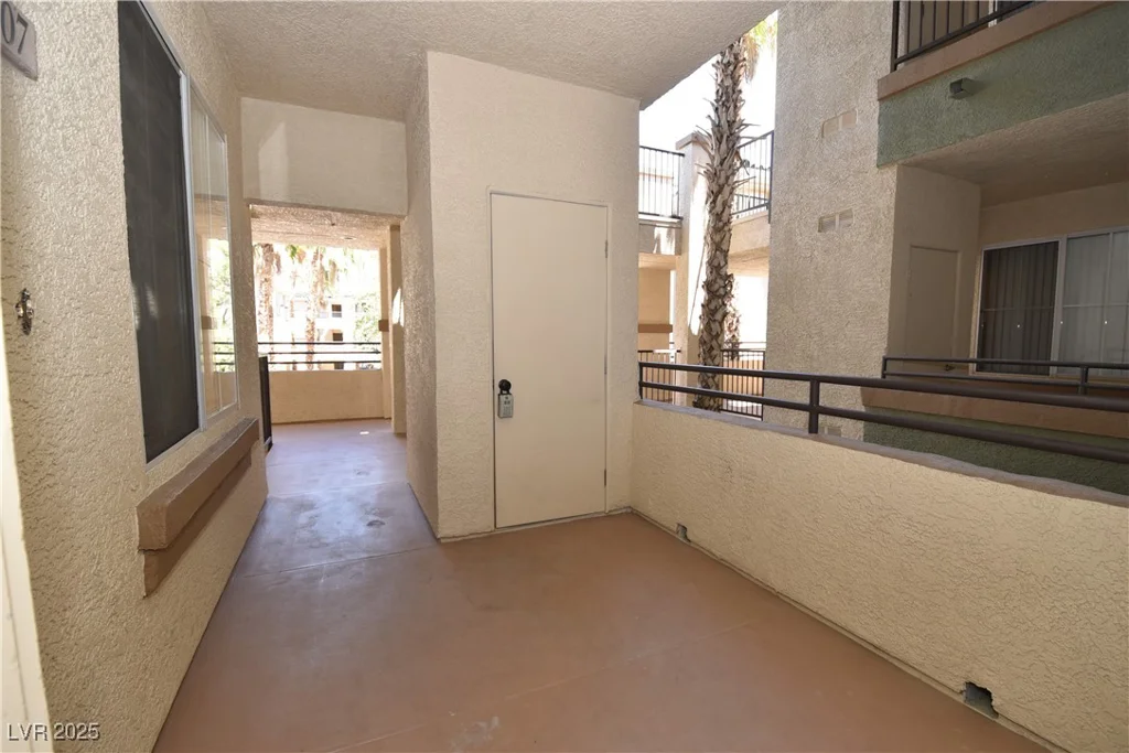 7155 Durango, Las Vegas, NV 89113