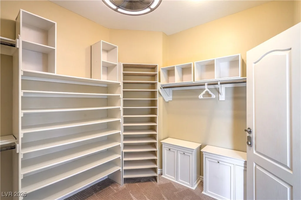 12308 Kings Eagle, Las Vegas, NV 89141
