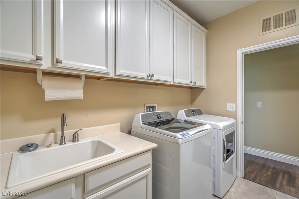 12308 Kings Eagle, Las Vegas, NV 89141