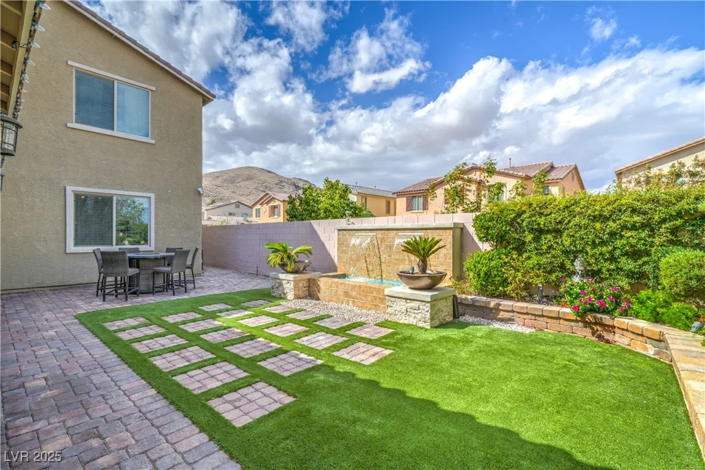 12308 Kings Eagle, Las Vegas, NV 89141