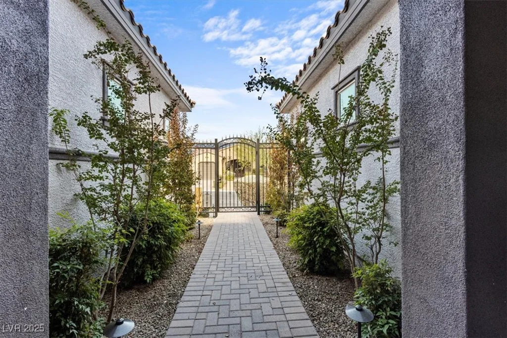 9763 Mountain Spruce, Las Vegas, NV 89178