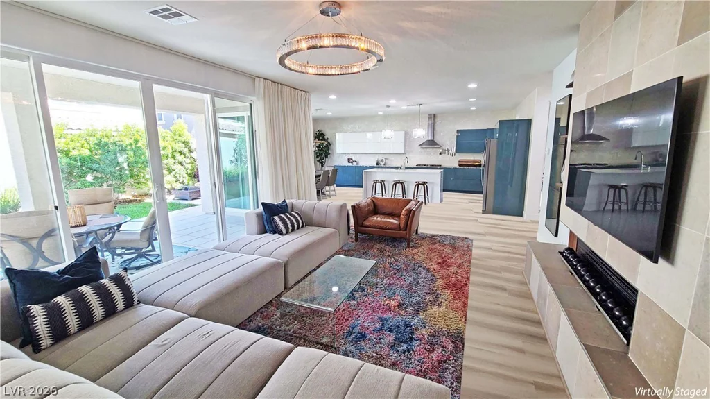6380 Guy Summit, Las Vegas, NV 89141