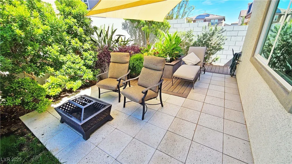 6380 Guy Summit, Las Vegas, NV 89141