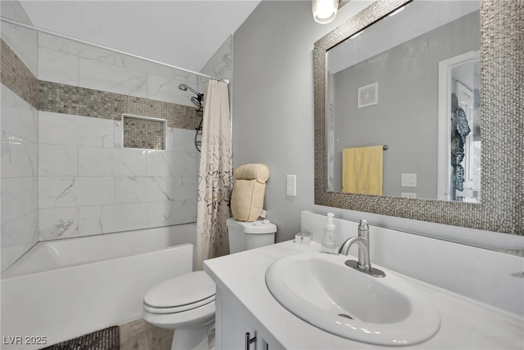 3425 Russell, Las Vegas, NV 89120