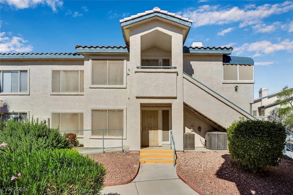 3425 Russell, Las Vegas, NV 89120