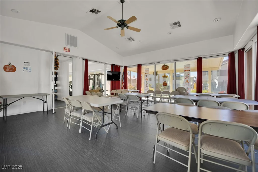 3425 Russell, Las Vegas, NV 89120