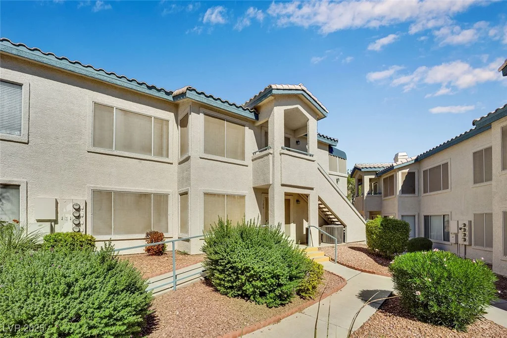 3425 Russell, Las Vegas, NV 89120