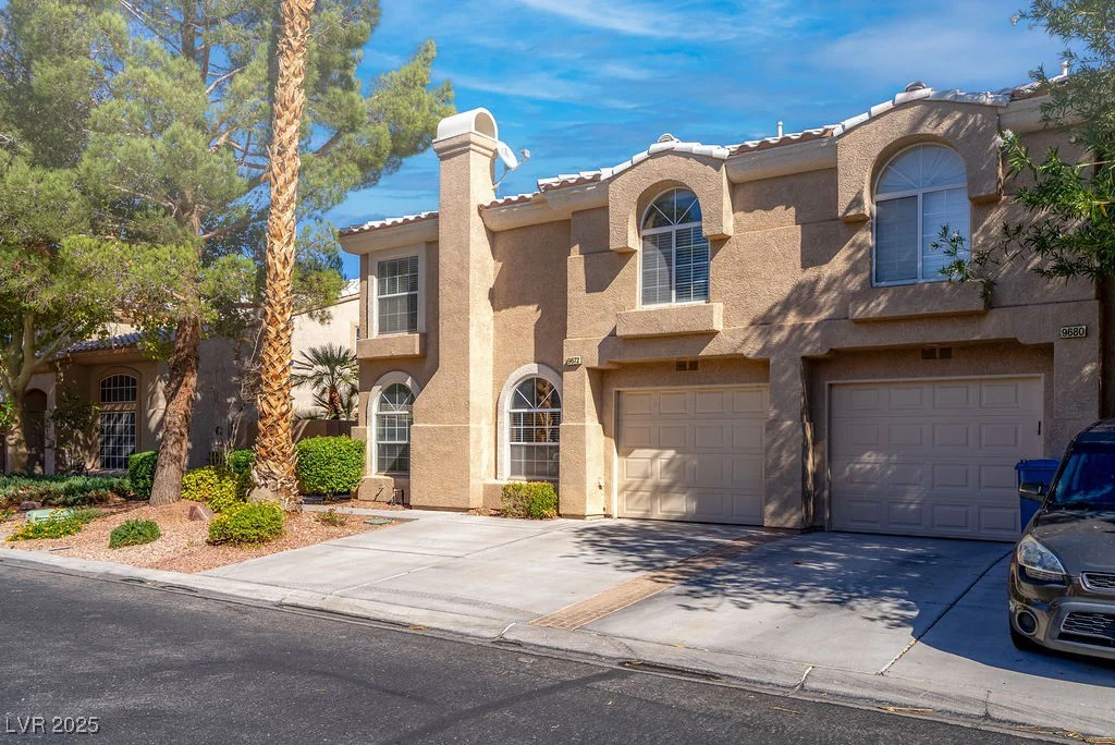 9672 Gunsmith, Las Vegas, NV 89123