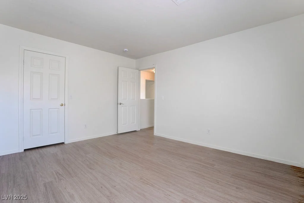 9672 Gunsmith, Las Vegas, NV 89123