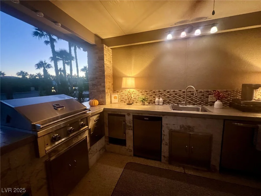 8175 Arville, Las Vegas, NV 89139