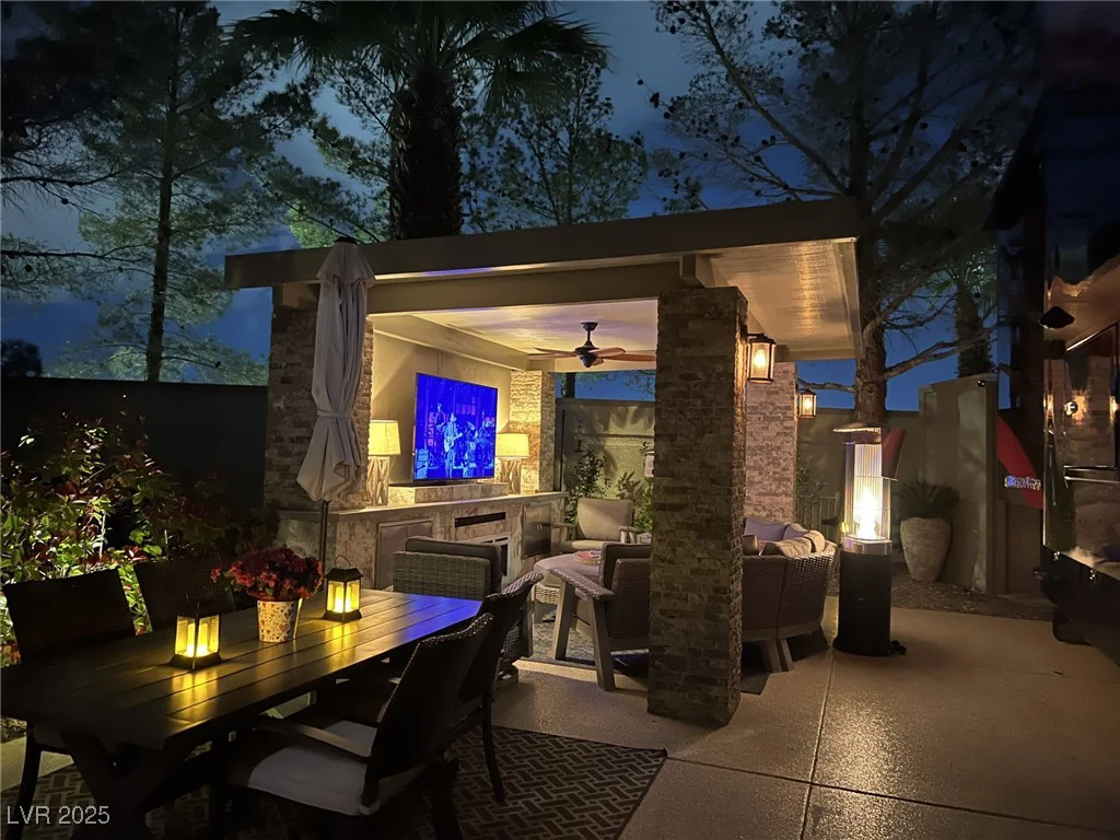 8175 Arville, Las Vegas, NV 89139