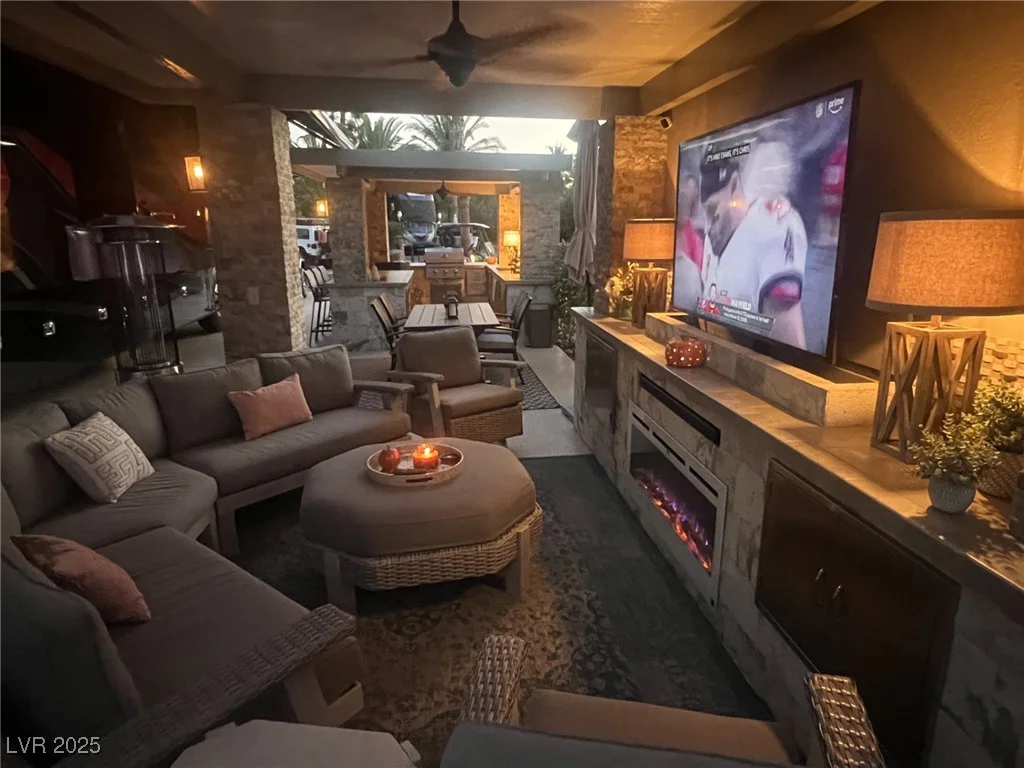 8175 Arville, Las Vegas, NV 89139