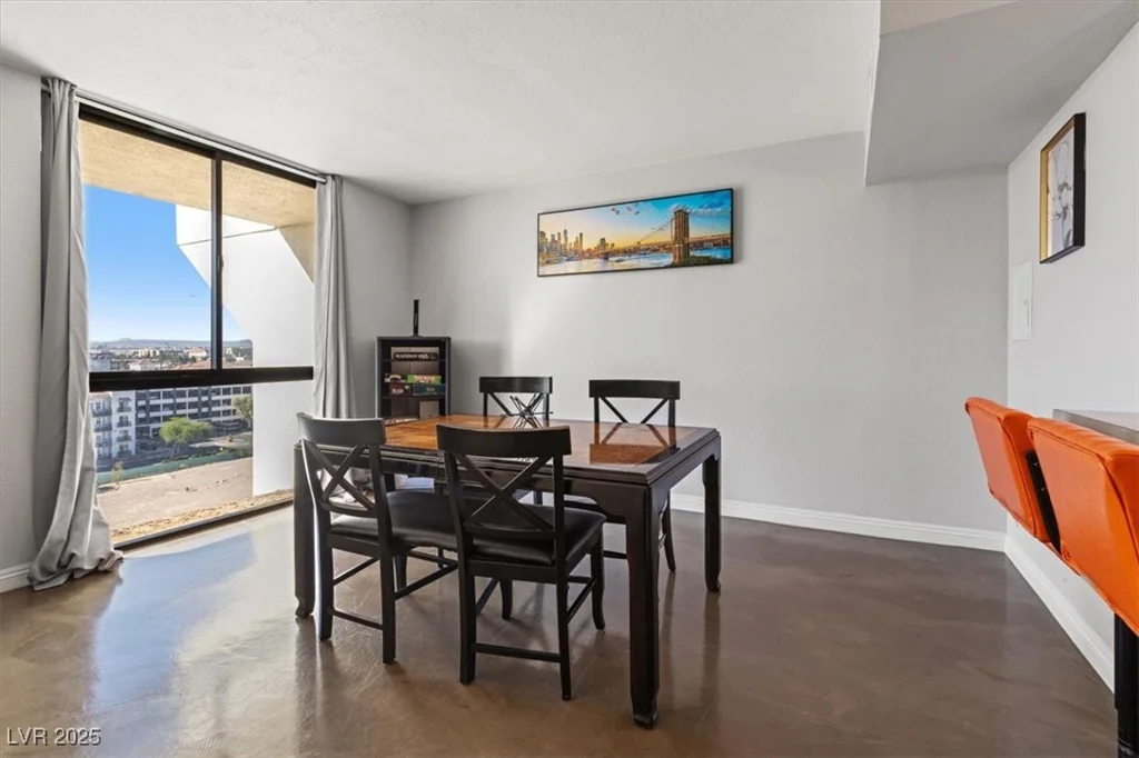 3930 University Center, Las Vegas, NV 89119