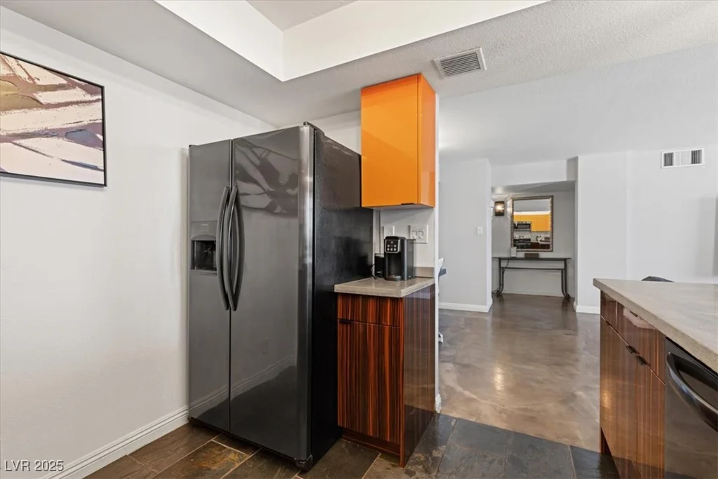 3930 University Center, Las Vegas, NV 89119