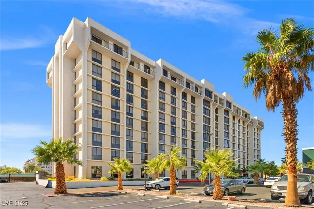 3930 University Center, Las Vegas, NV 89119