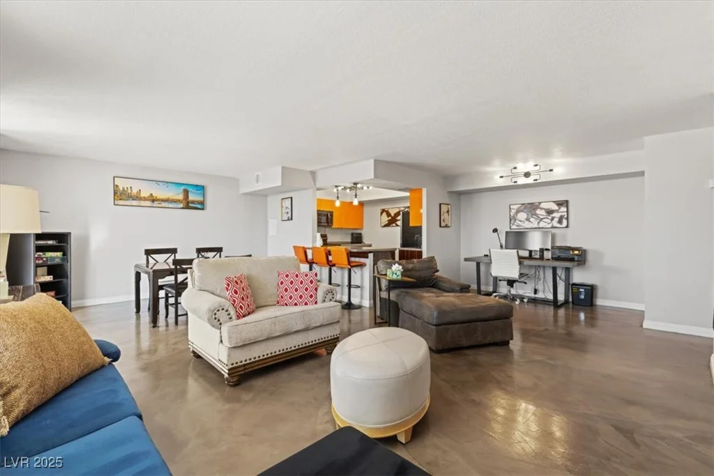 3930 University Center, Las Vegas, NV 89119