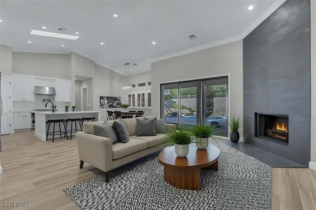 8530 Bella Vacio, Las Vegas, NV 89149
