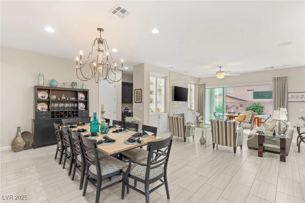 10843 Irving Park, Las Vegas, NV 89166