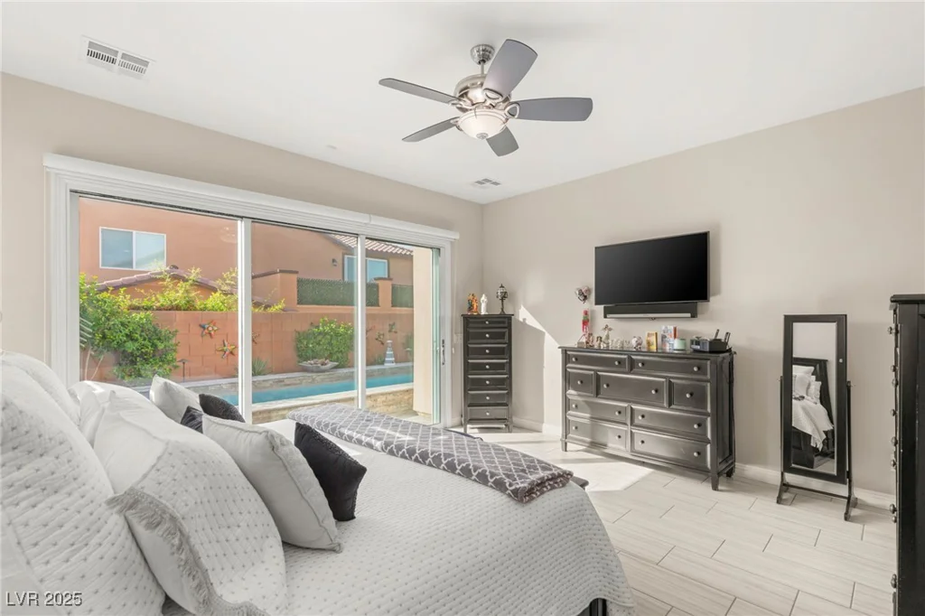 10843 Irving Park, Las Vegas, NV 89166