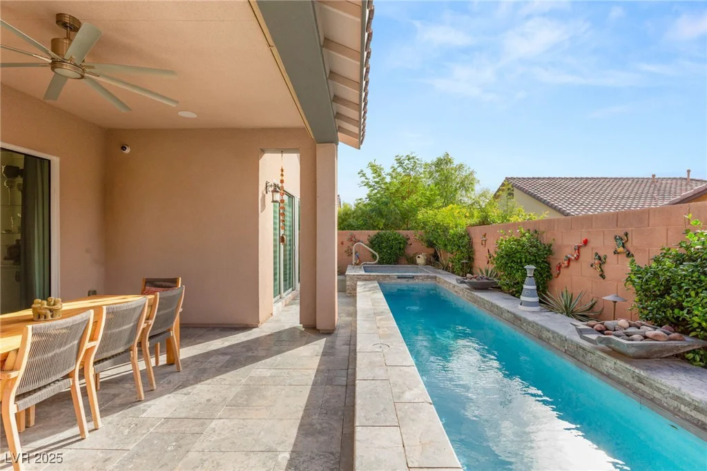 10843 Irving Park, Las Vegas, NV 89166