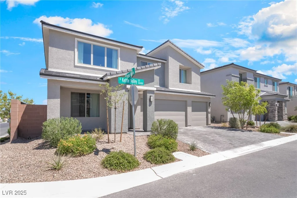 10114 Kettle Valley, Las Vegas, NV 89141