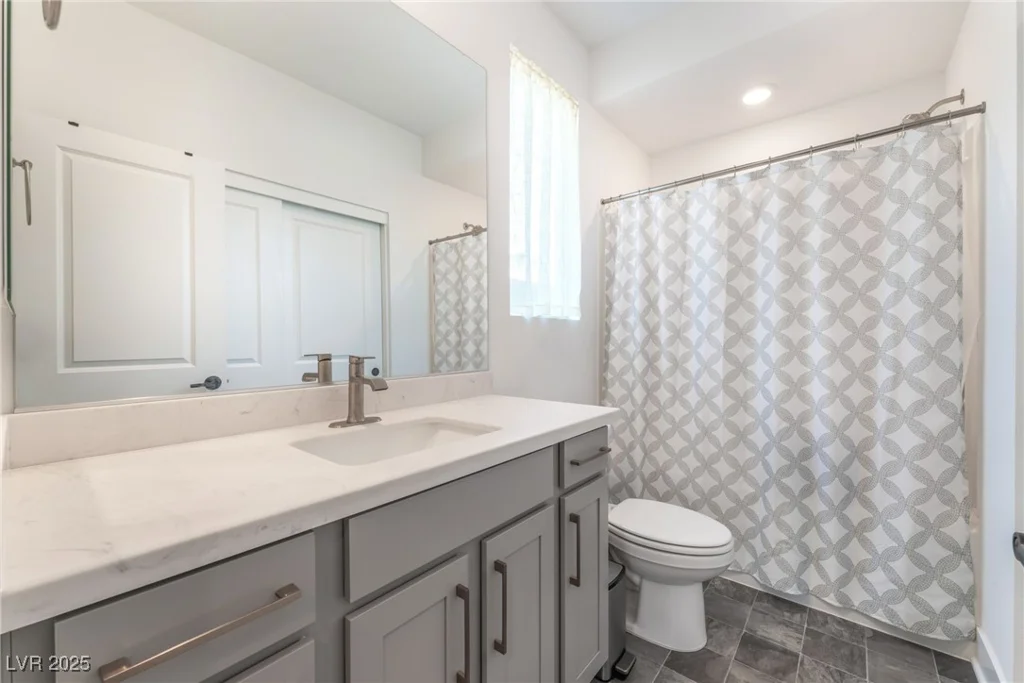 10114 Kettle Valley, Las Vegas, NV 89141