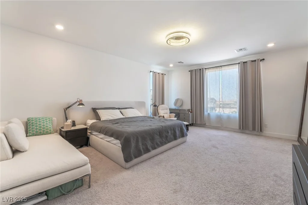 10114 Kettle Valley, Las Vegas, NV 89141