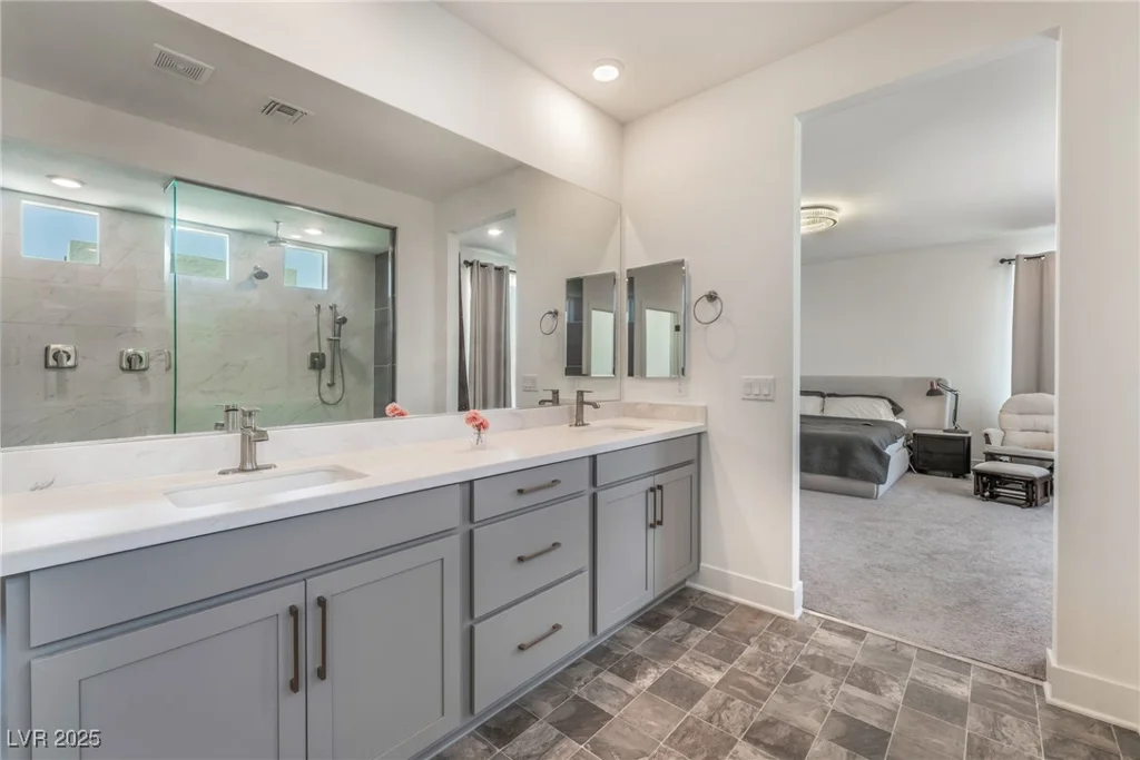 10114 Kettle Valley, Las Vegas, NV 89141