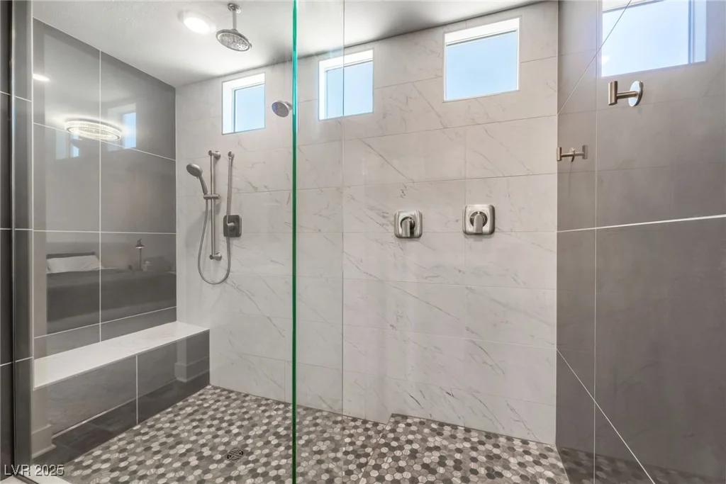 10114 Kettle Valley, Las Vegas, NV 89141