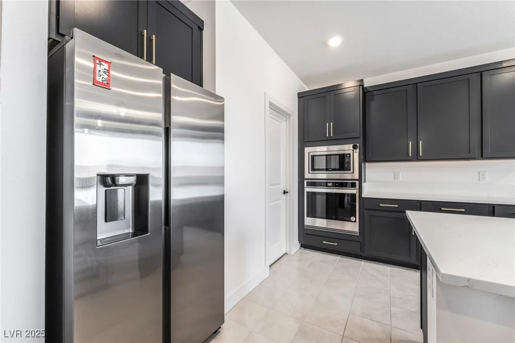 10114 Kettle Valley, Las Vegas, NV 89141
