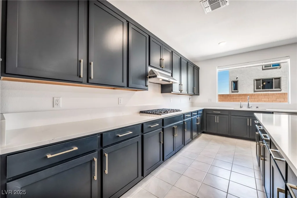 10114 Kettle Valley, Las Vegas, NV 89141